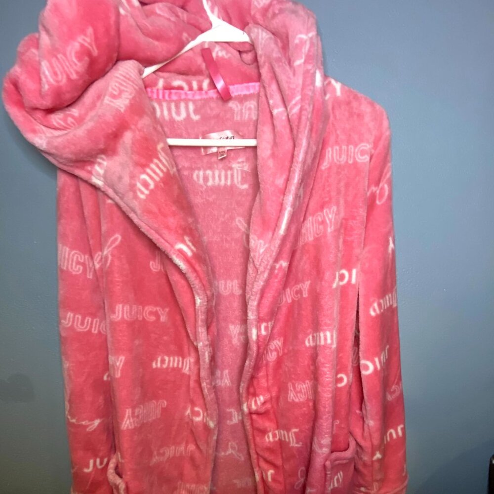 EUC Women's Juicy Couture Bathrobe Sleepwear Light Pink L/XL wIth Pockets
